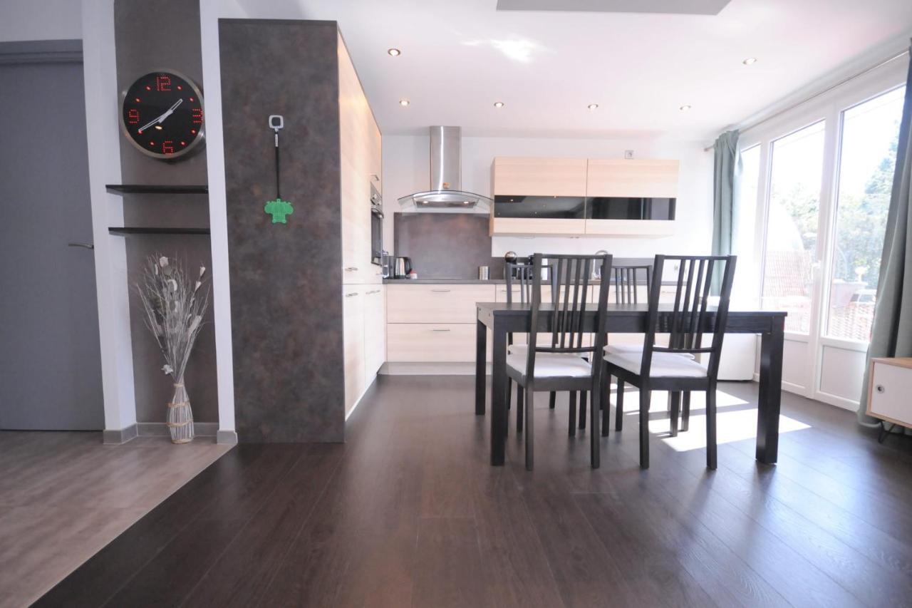 Le Grand Large - Apartment Parking & Balcony By The Lake Modern Bright Annecy Exterior foto